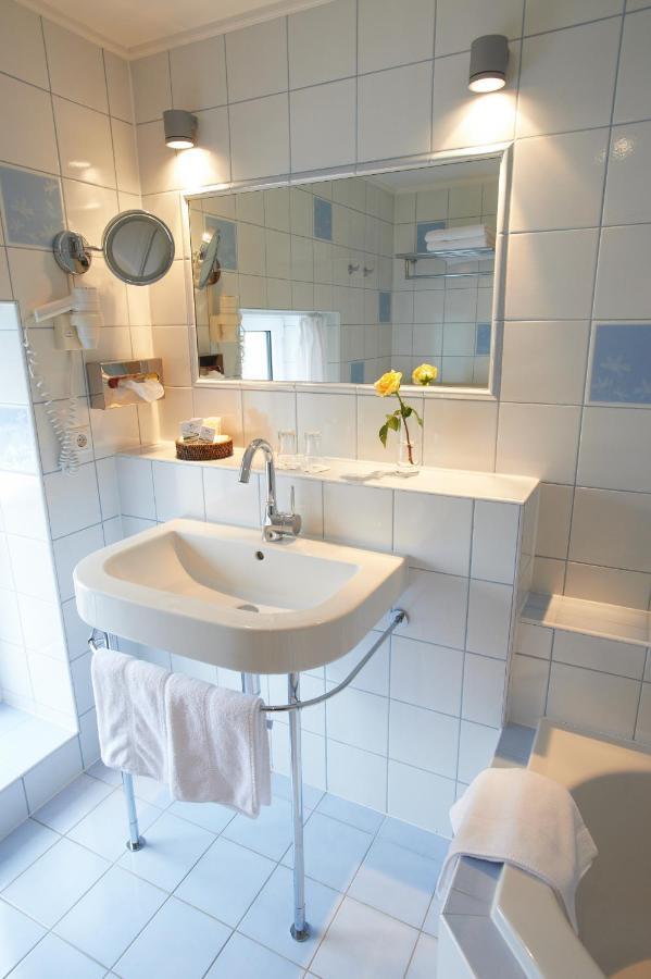 ホテル Manoir Kasselslay クレルヴォー 部屋 写真