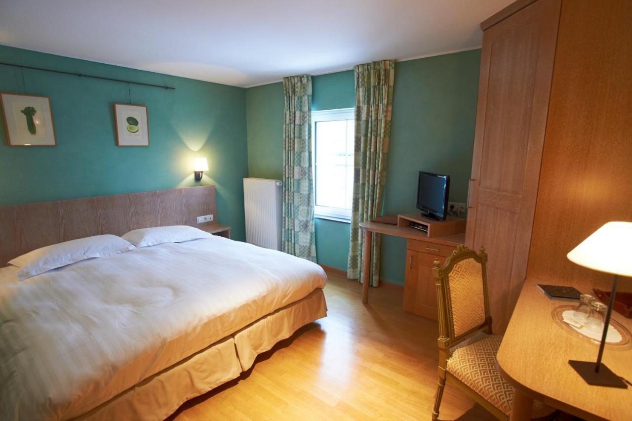 ホテル Manoir Kasselslay クレルヴォー 部屋 写真