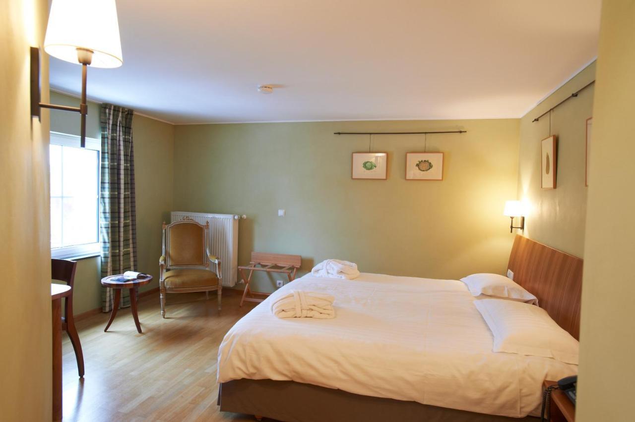 ホテル Manoir Kasselslay クレルヴォー 部屋 写真
